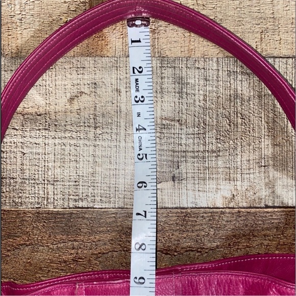 Le Bulga Pink All Leather Large Hobo - Picture 3 of 15